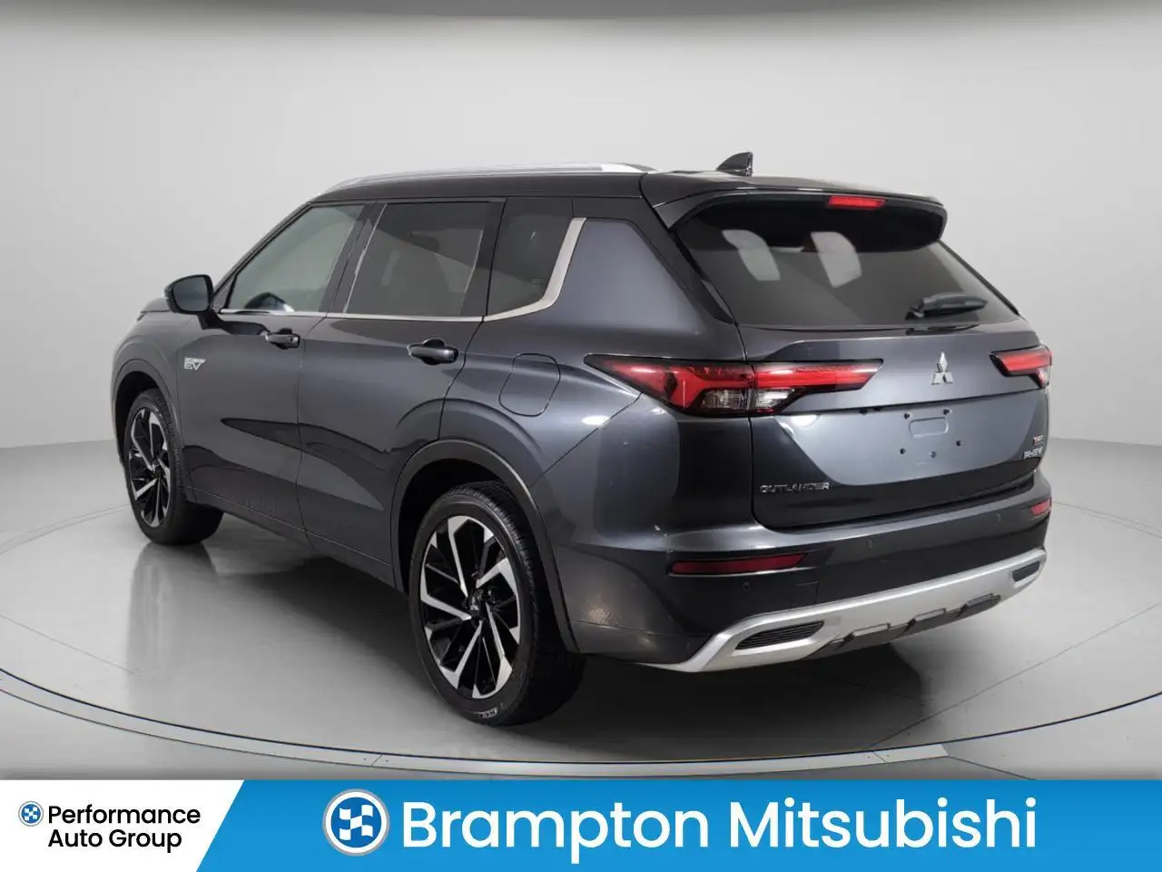 Mitsubishi Outlander photo Mitsubishi Outlander