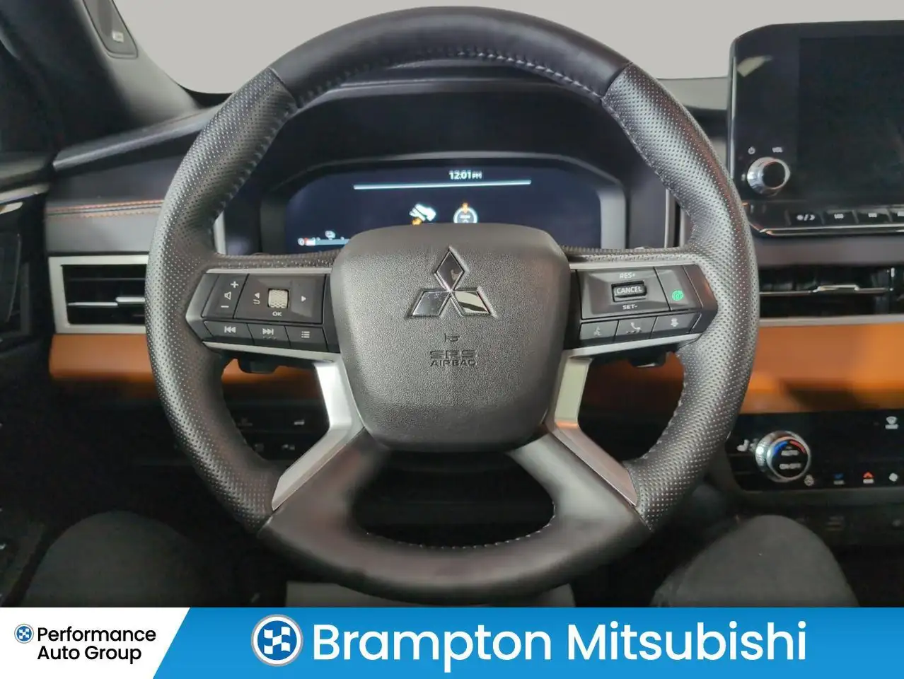Mitsubishi Outlander photo Mitsubishi Outlander