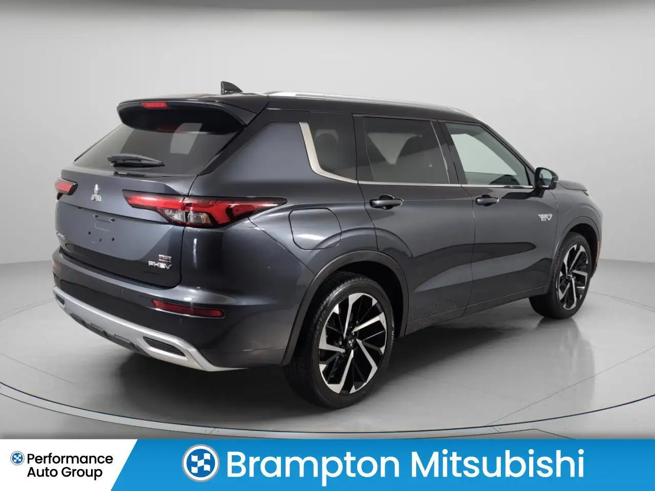Mitsubishi Outlander photo Mitsubishi Outlander