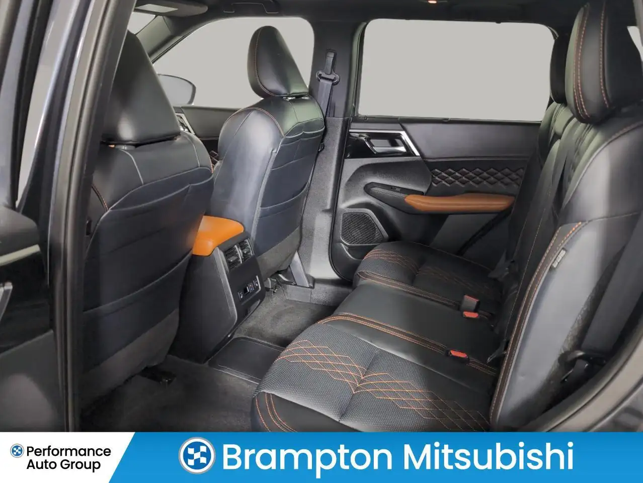 Mitsubishi Outlander photo Mitsubishi Outlander