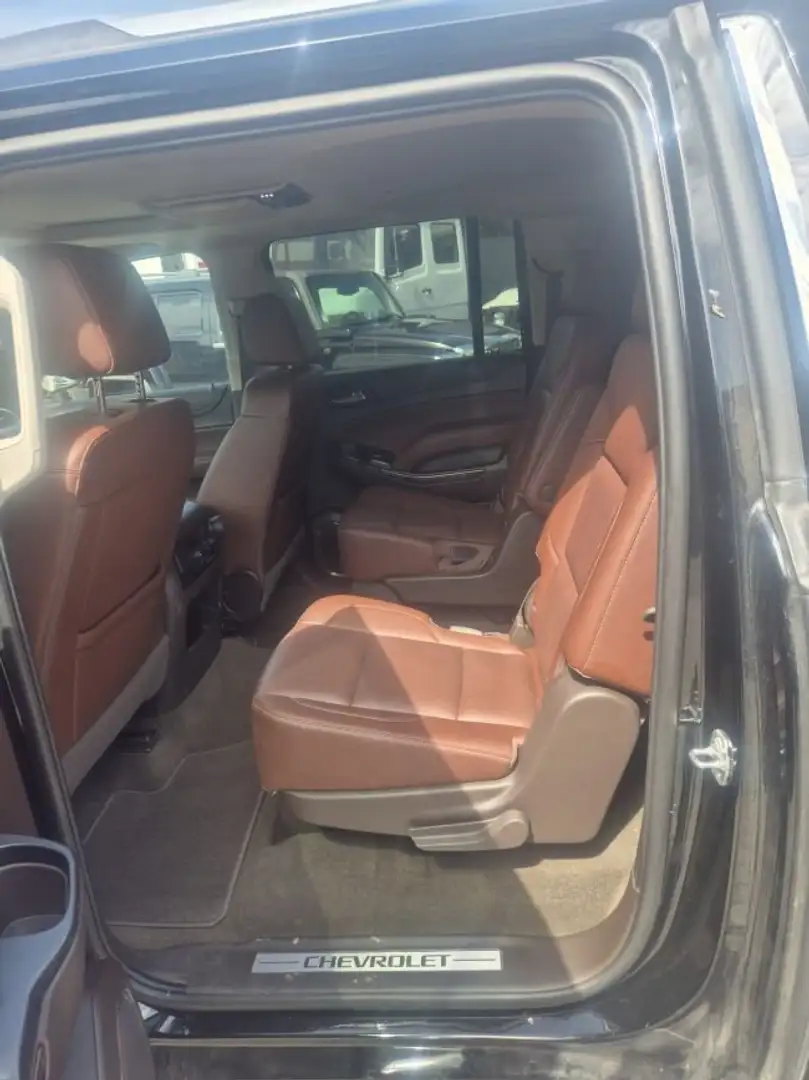 Chevrolet Suburban Lichte vracht - 4 zit - LPI Schwarz - 2