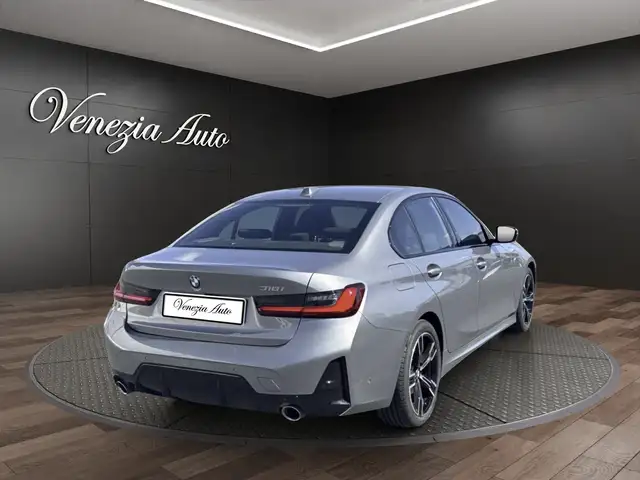 BMW 3 Series view 3