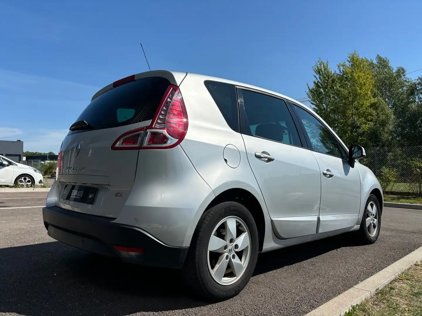 Renault Scenic 1.5 DCI 110 DYNAMIQUE - VEHICULE FRANCAIS - 1 ERE MAIN Gris - 2
