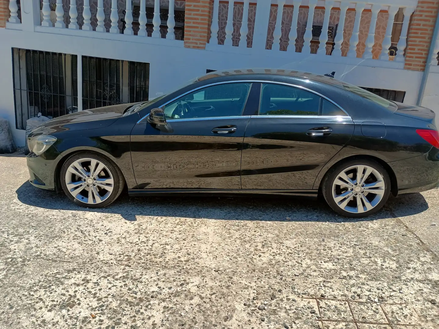 Mercedes-Benz CLA 180 CLA 180 Negro - 1