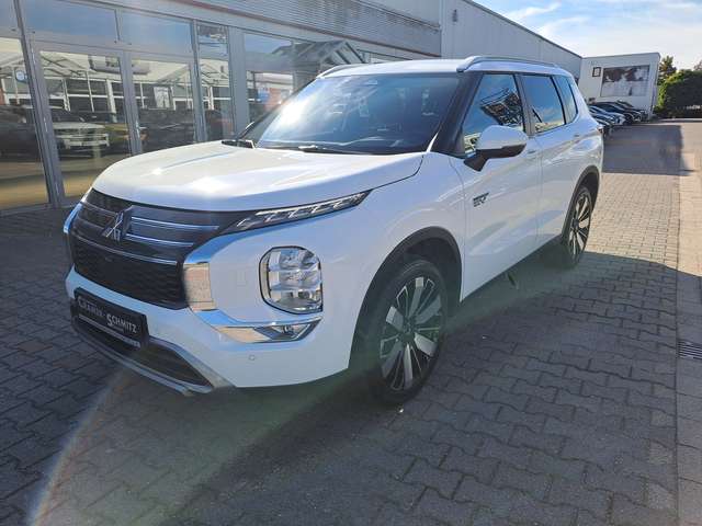 Mitsubishi Outlander Plug-In Hybrid 2.4 4WD Intro Edition