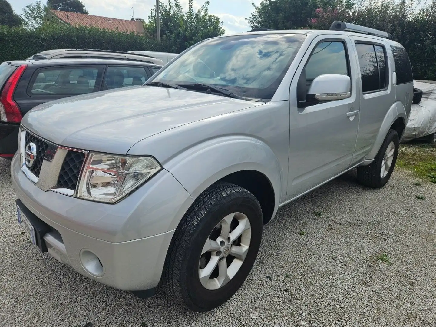 Nissan Pathfinder 2.5 dCi Sport Platinum Gris - 2