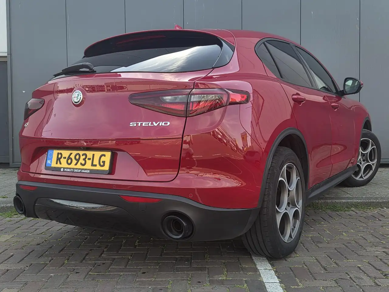 Alfa Romeo Stelvio 2022 — фото 10