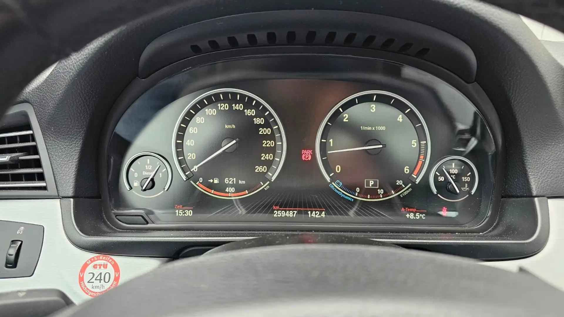 BMW 535 xD Touring HUD Pano Klima Shzg ACC HK Blau - 2