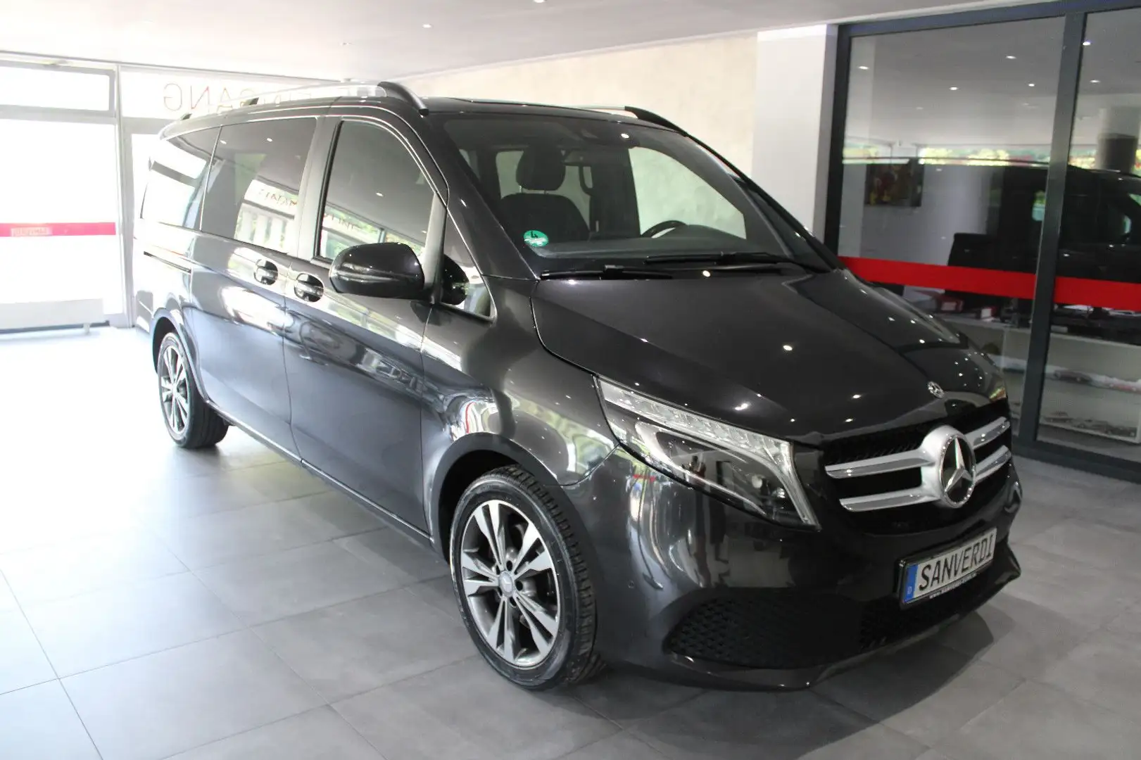 Mercedes-Benz V 300 d LANG SPORTPAKET EURO 6 & DPF *II.HAND* Gris - 2