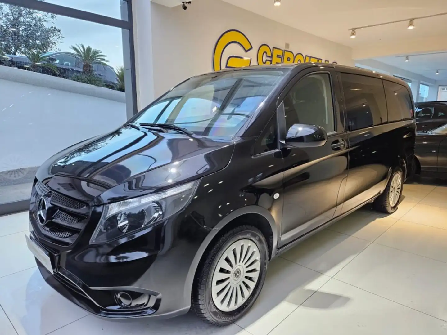Mercedes-Benz Vito 1.7 110 CDI PL Tourer Base Extra-Long da €299,00 Negro - 2