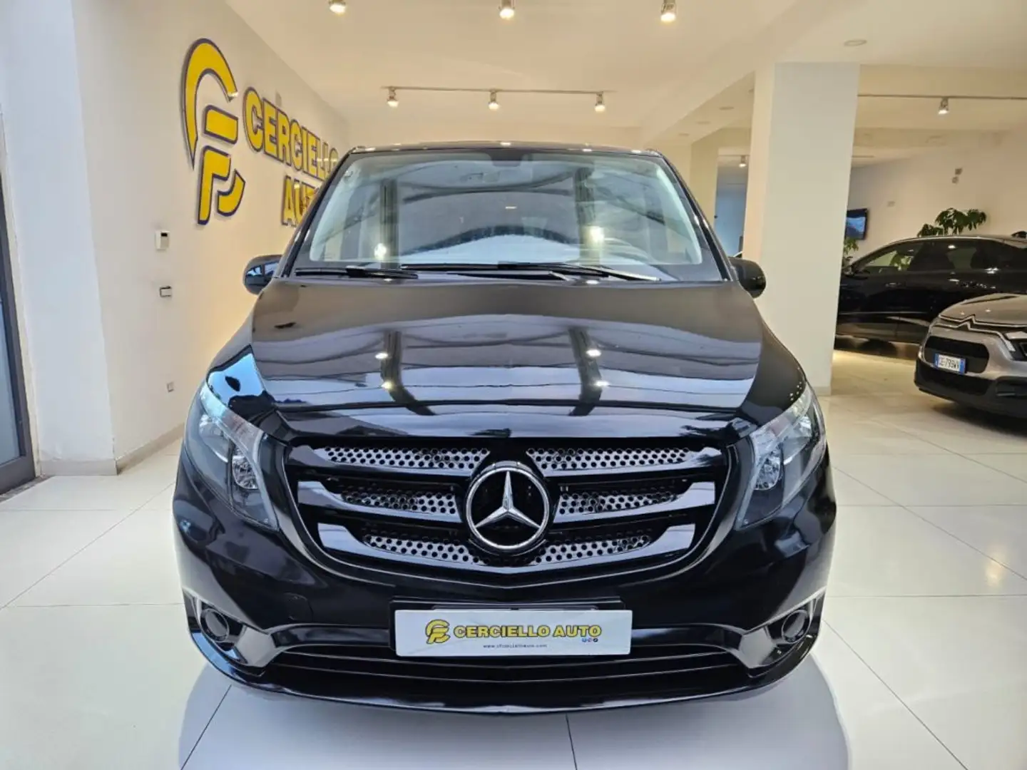 Mercedes-Benz Vito 1.7 110 CDI PL Tourer Base Extra-Long da €299,00 Negro - 1