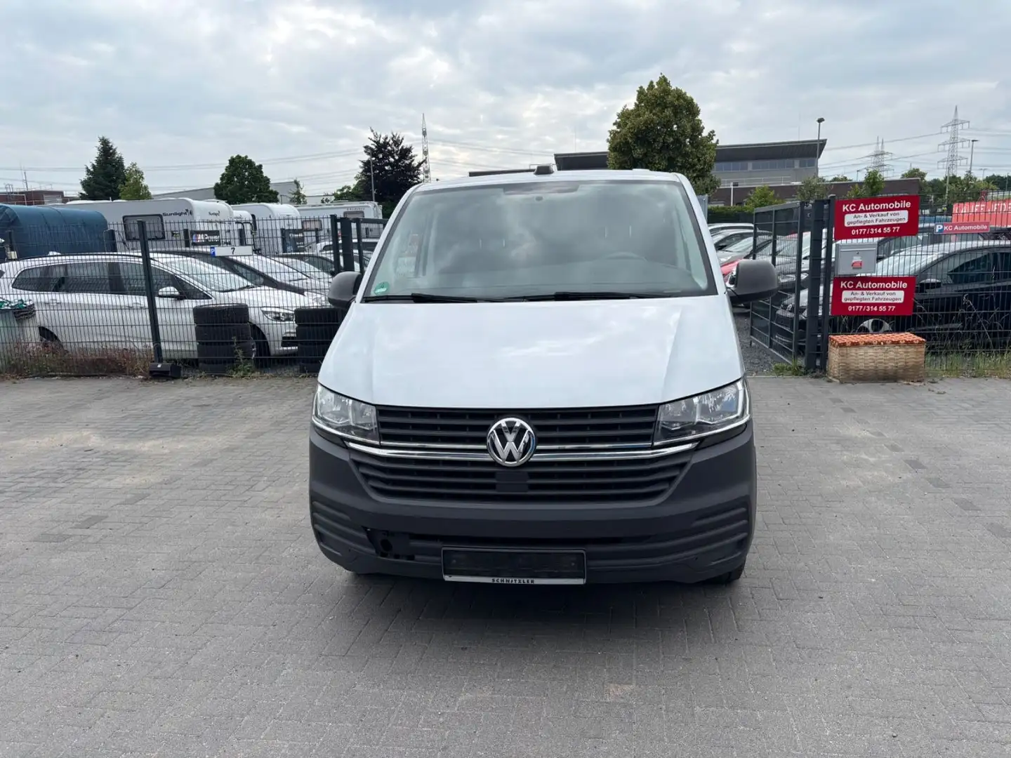Volkswagen T6 Transporter 2.0 TDI DSG Kasten lang FWD*NAVI* Plateado - 2