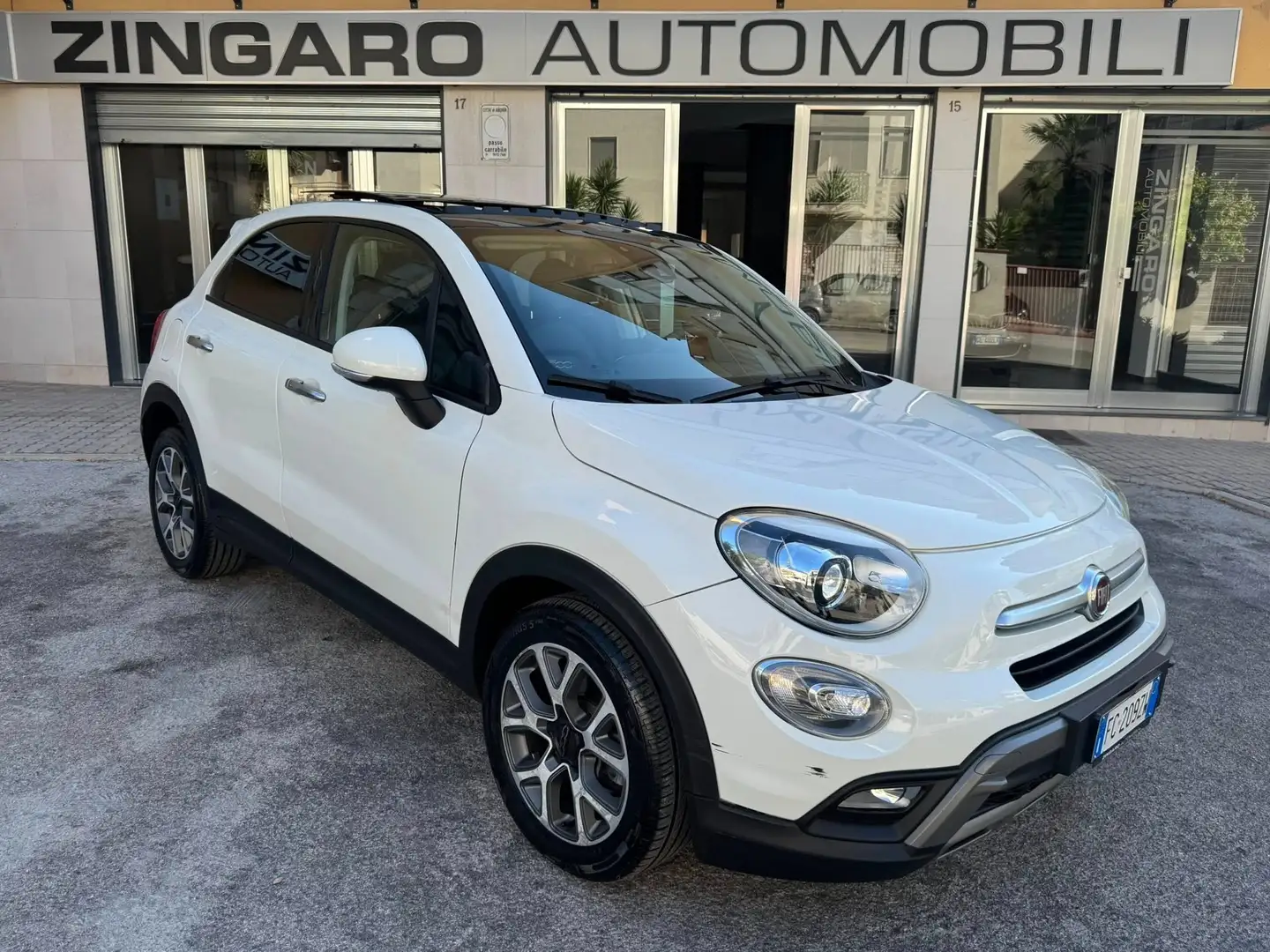 Fiat 500X 1.6 MJ 120 CV. LOUNGE TETTO+NAVI+BIXENO+RETROCAM. Bianco - 2