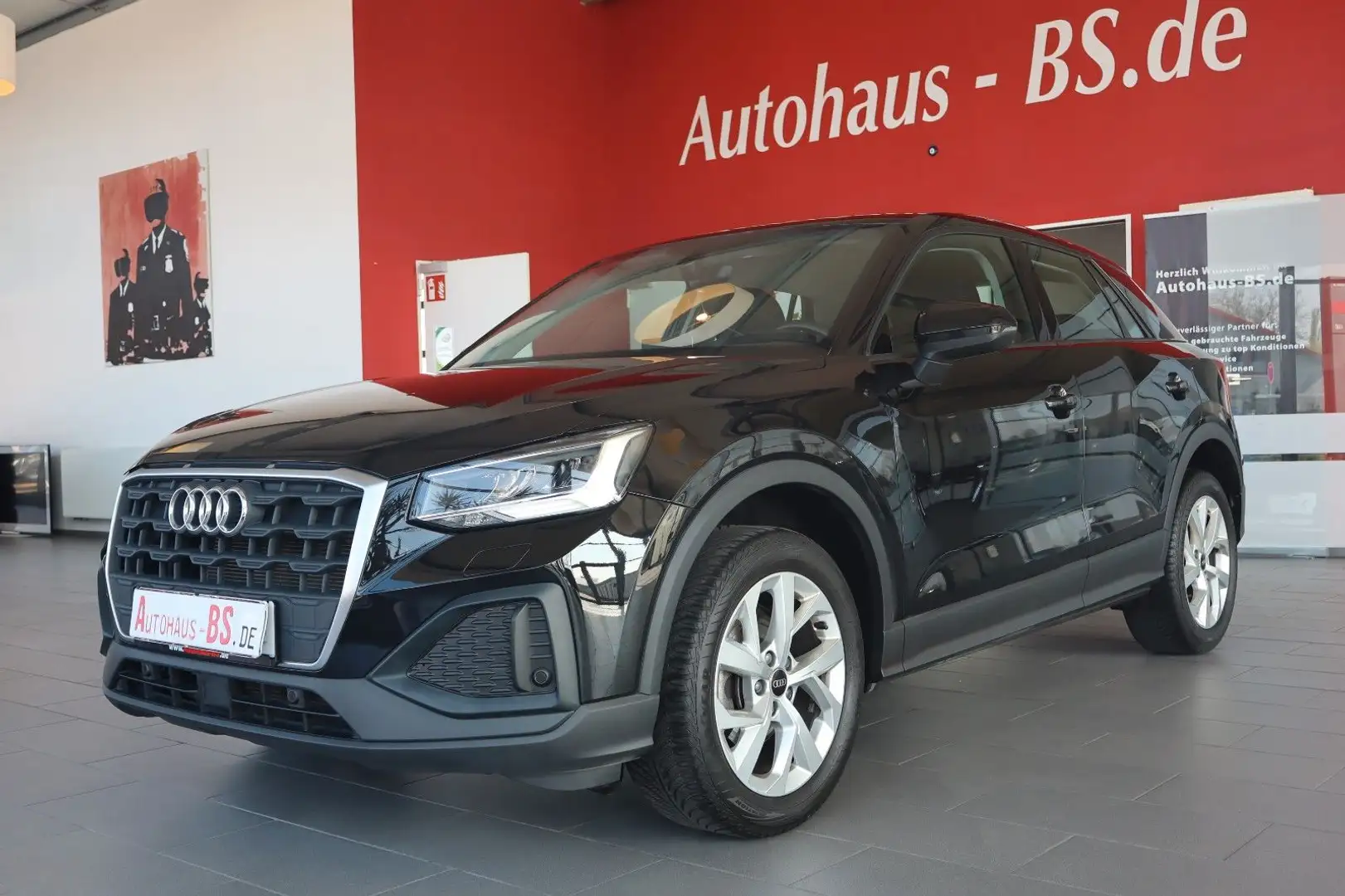 Audi Q2 30 TFSI, Kamera, Navi, LED, el.Heck, 1.Hand Zwart - 1