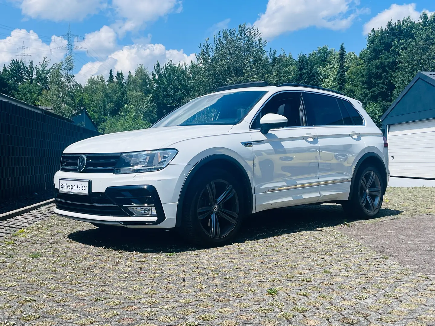 Volkswagen Tiguan Comfortline BMT*4Motion*Navi*Panorama*Leder*AHK* Weiß - 1