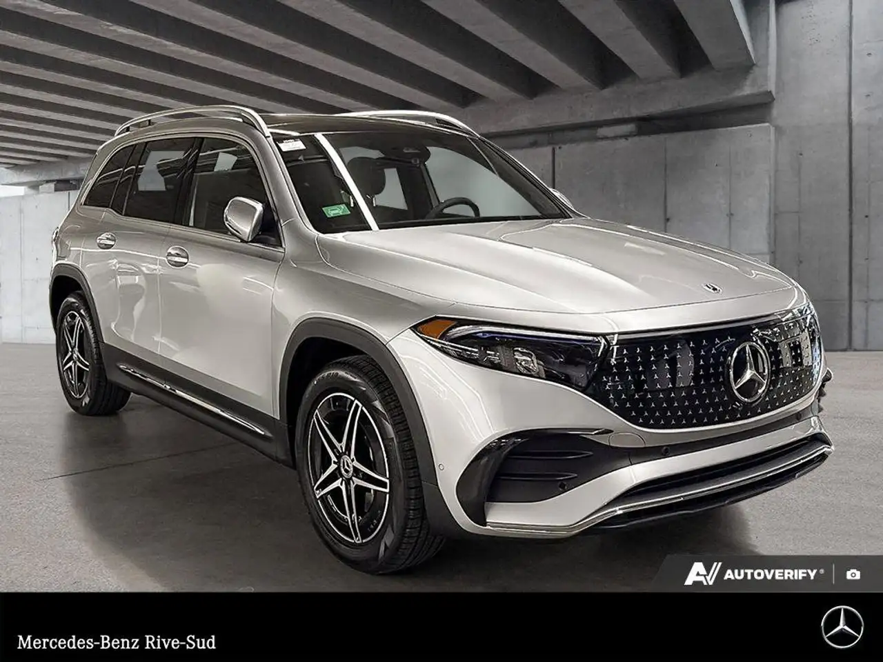 Mercedes-Benz EQB снимка Mercedes-Benz EQB
