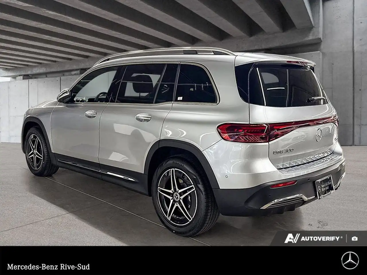 Mercedes-Benz EQB снимка Mercedes-Benz EQB