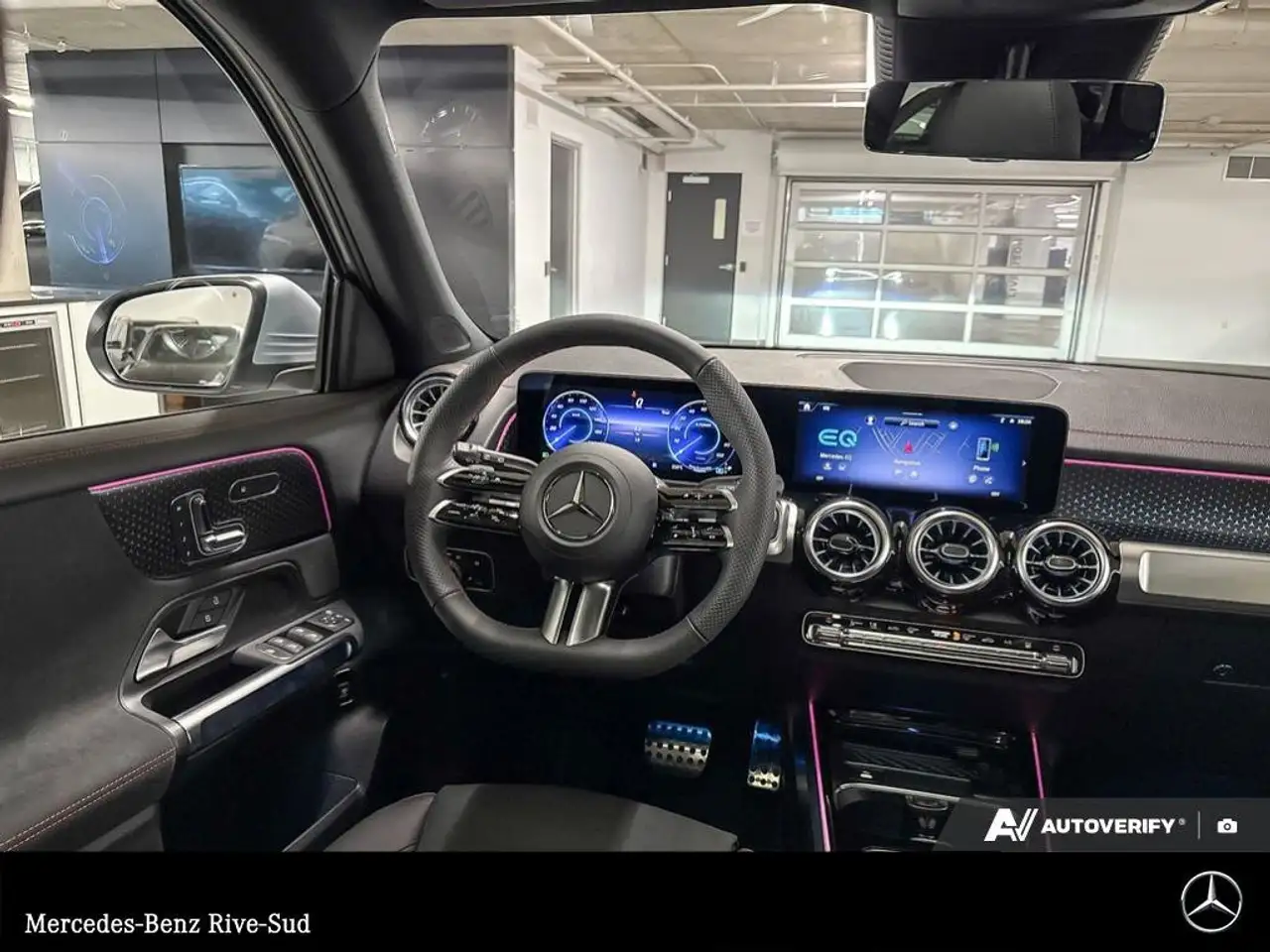 Mercedes-Benz EQB снимка Mercedes-Benz EQB