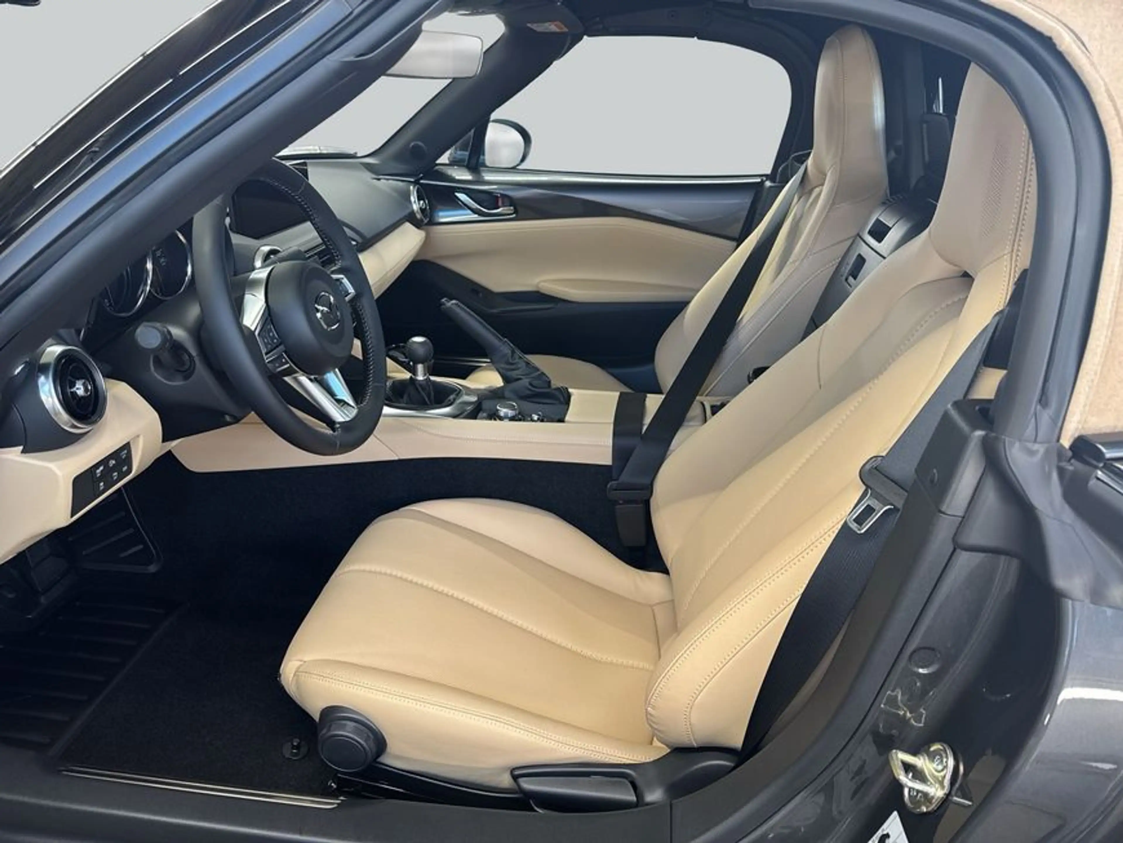 Mazda MX-5 ST SKYACTIV-G 1.5 Kazari 100 kW, 2-türig — photo 11