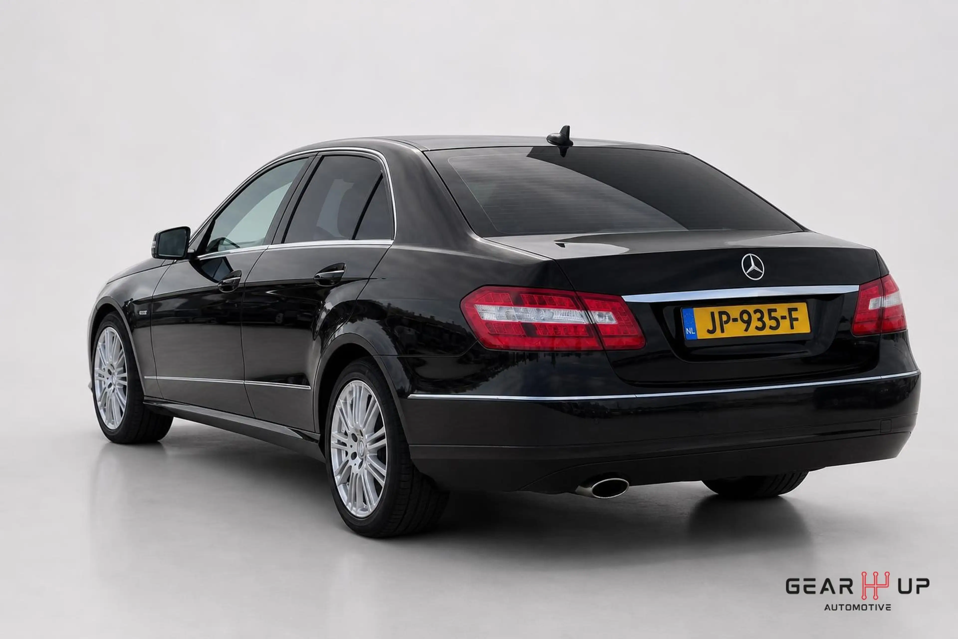 Mercedes-Benz E 200 CGI Elegance CLIMA|NAVI|CRUISE| — photo 3