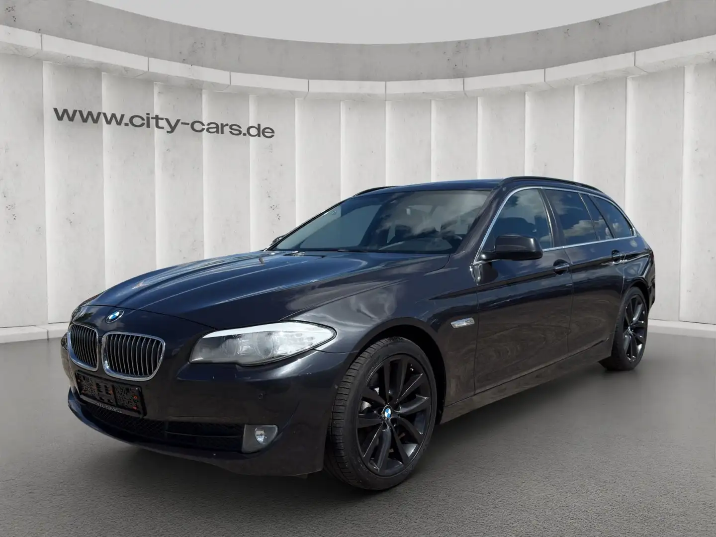 BMW 530 i Touring Autom.*Leder*360 Cam*Panorama*Navi* Grigio - 1