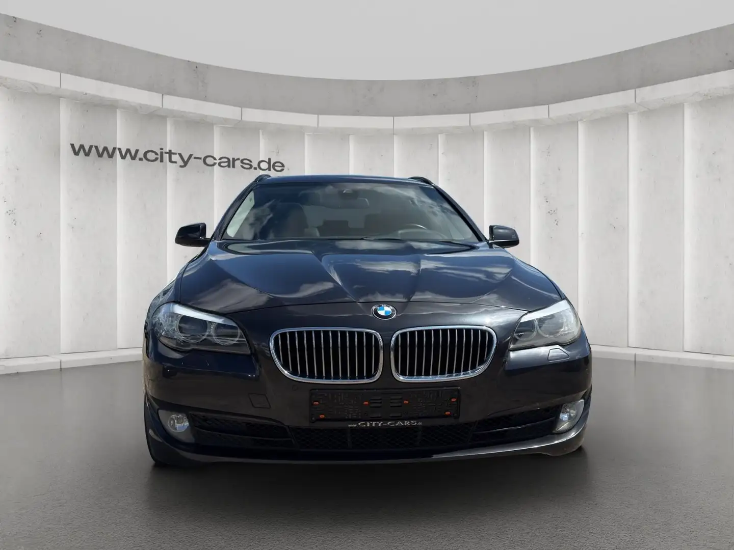 BMW 530 i Touring Autom.*Leder*360 Cam*Panorama*Navi* Grigio - 2
