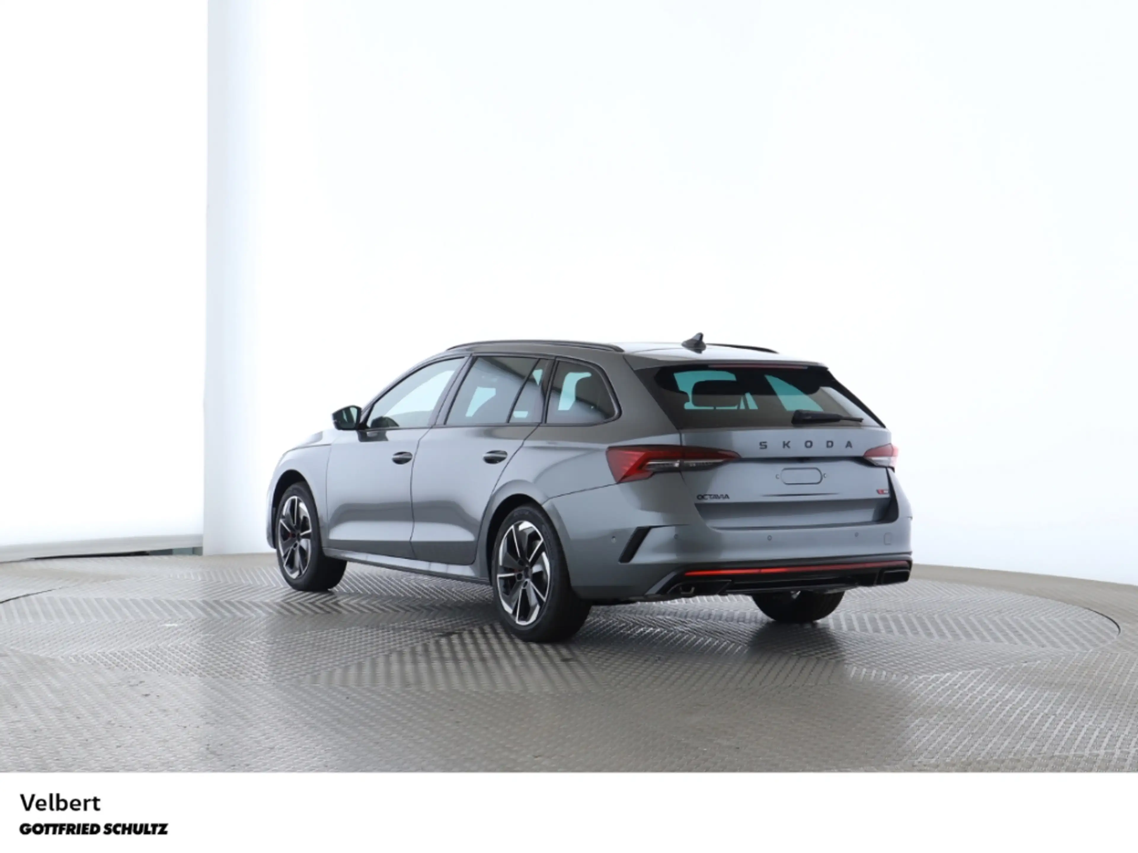 Skoda Octavia Combi RS 2 0 7-Gang-DSG 2.0 TSI 195 kW RS*Bald ver — photo 5