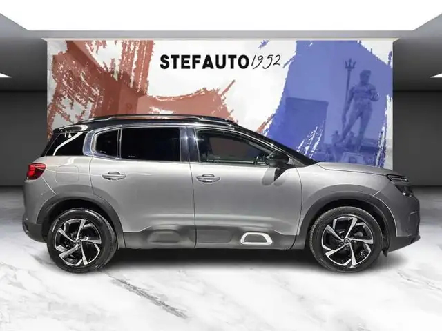 Citroen C5 Aircross view 3