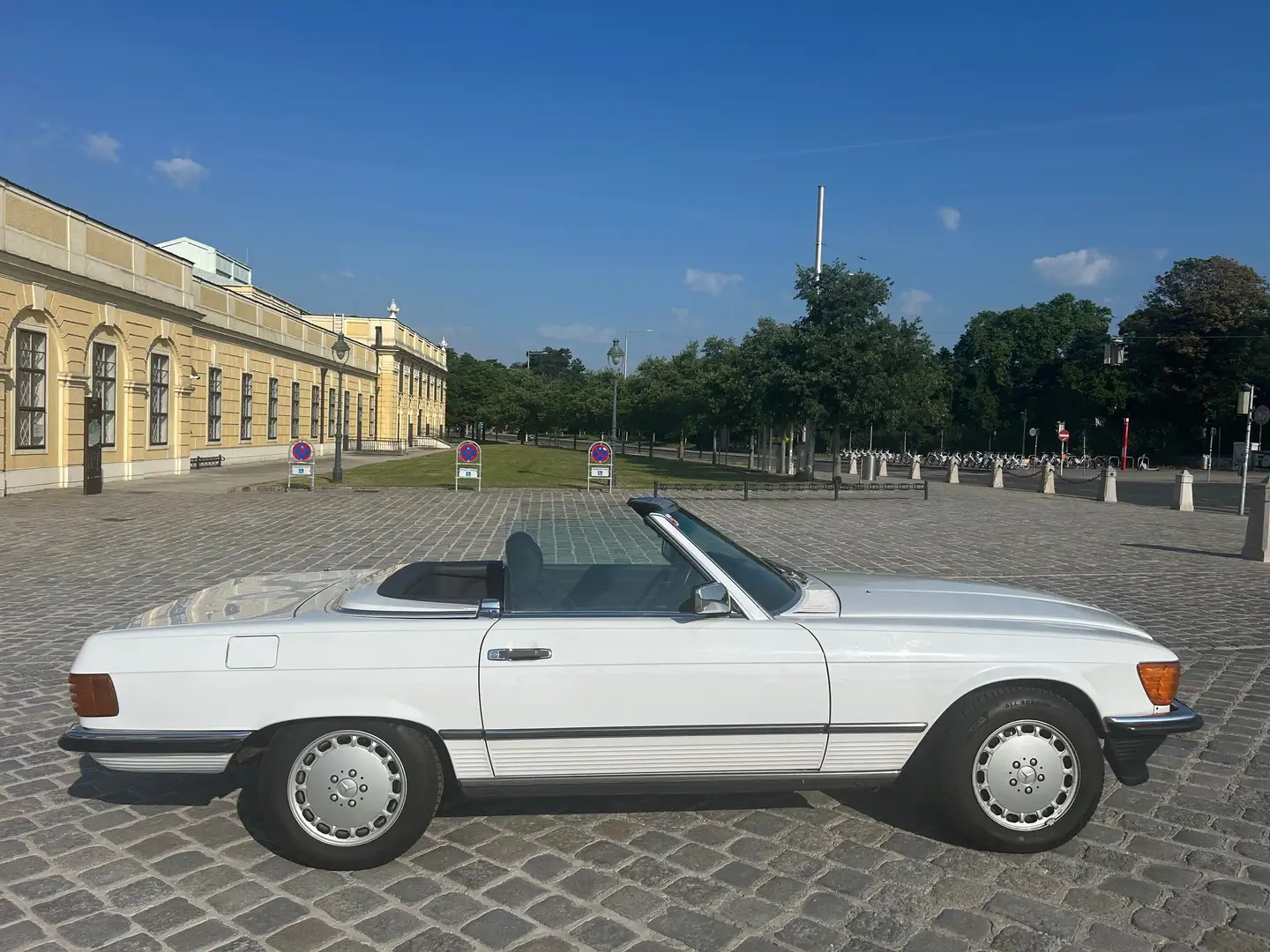 Mercedes-Benz SL 560 1987 Weiß - 2