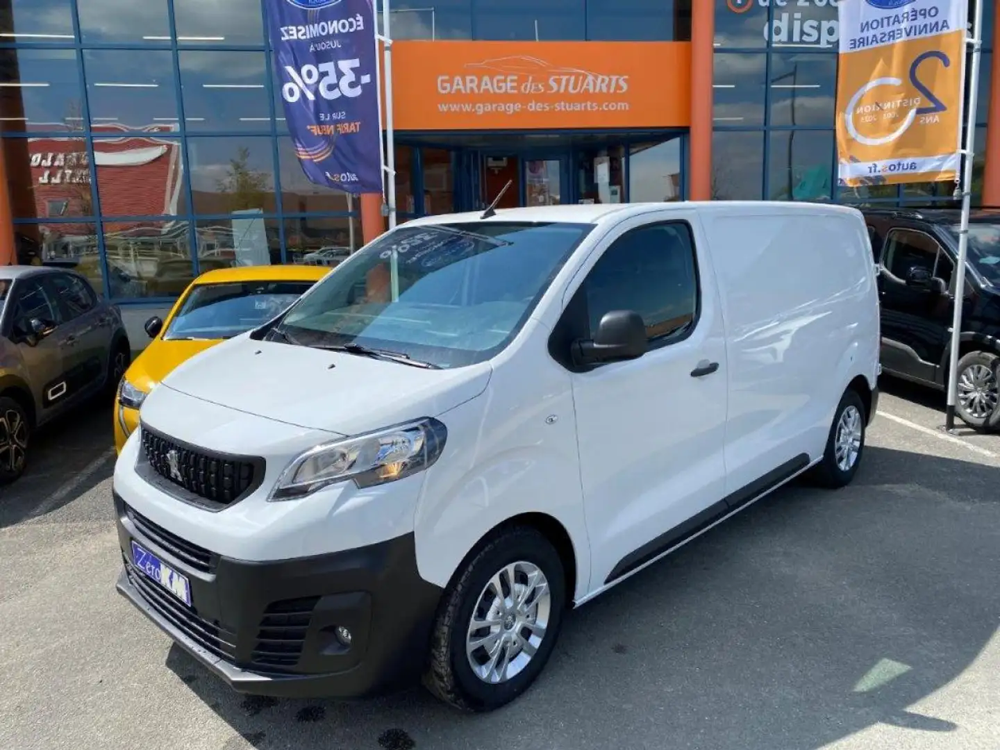 Peugeot Expert FOURGON STANDARD 2.0 BLUEHDi 145 S\u0026S + MODUWO Blanc - 1