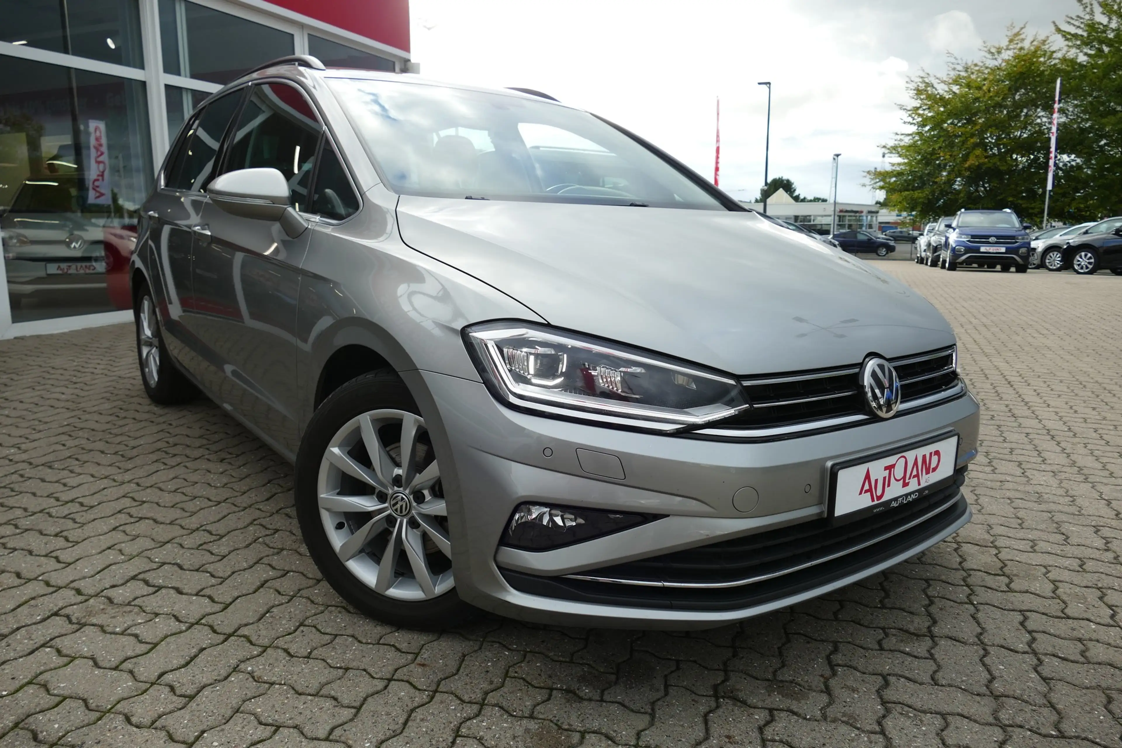 Volkswagen Golf Sportsvan VII 1.5 16V TSI Highline LED Navi — photo 6