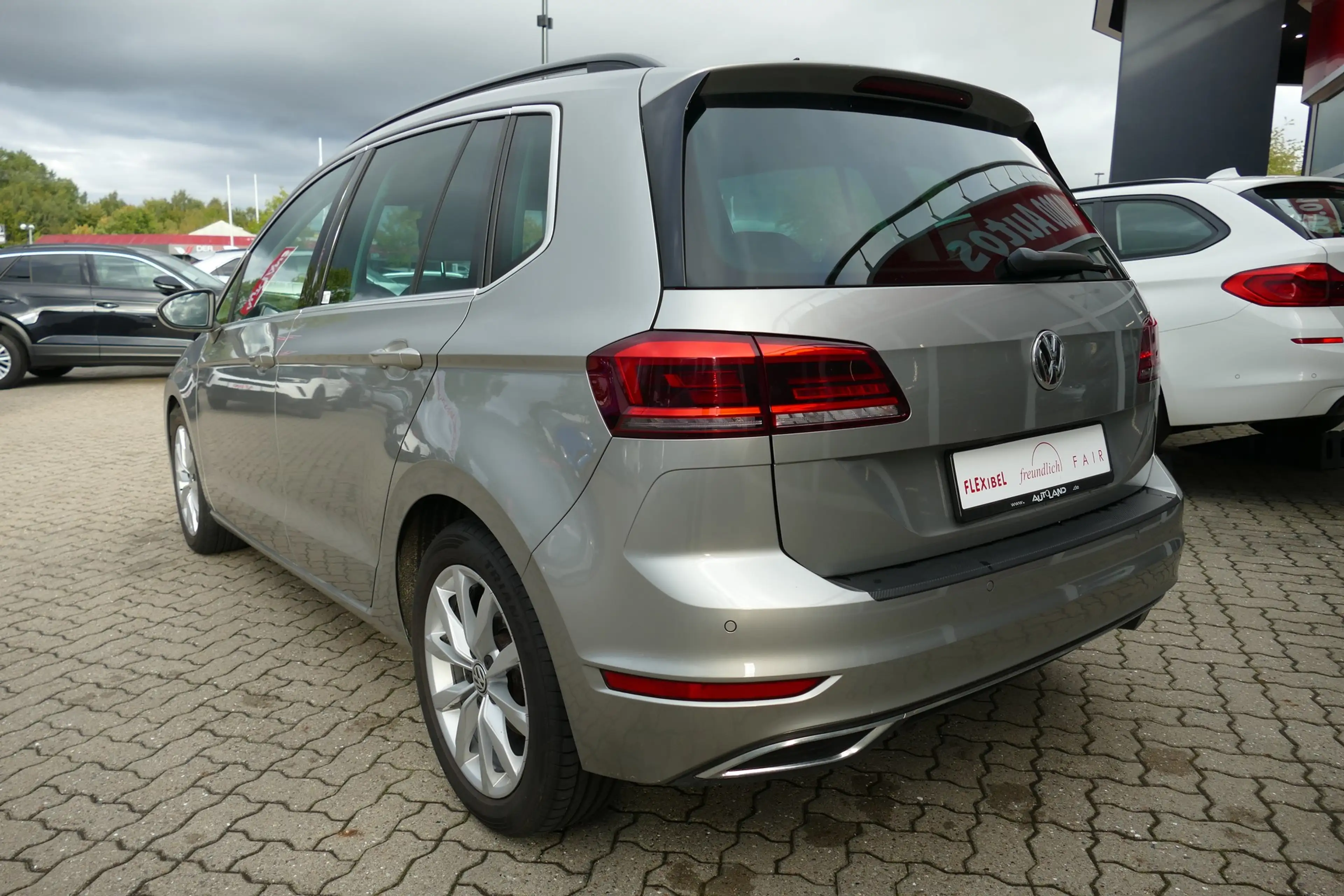 Volkswagen Golf Sportsvan VII 1.5 16V TSI Highline LED Navi — photo 3