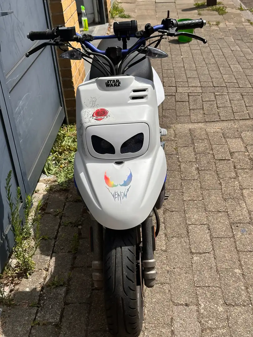 Yamaha BWs Naked Wit - 2