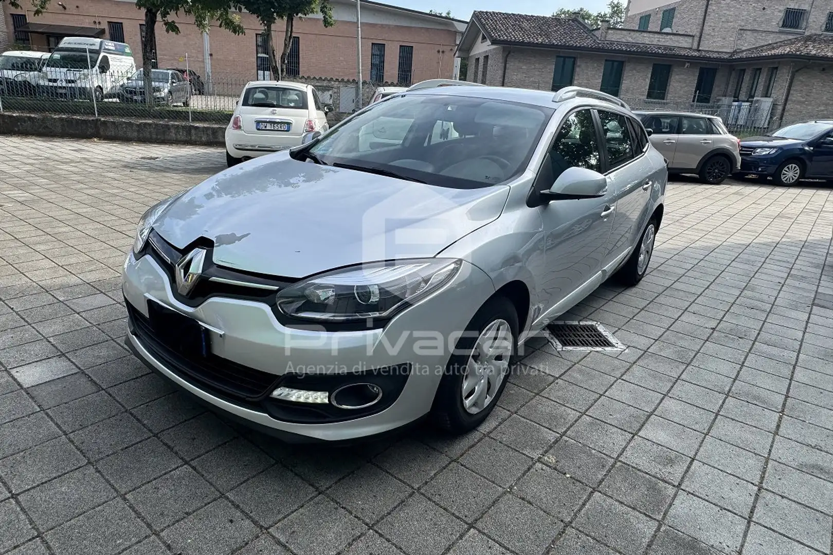 Renault Megane Mégane 1.5 dCi 110CV SporTour Wave Zilver - 1