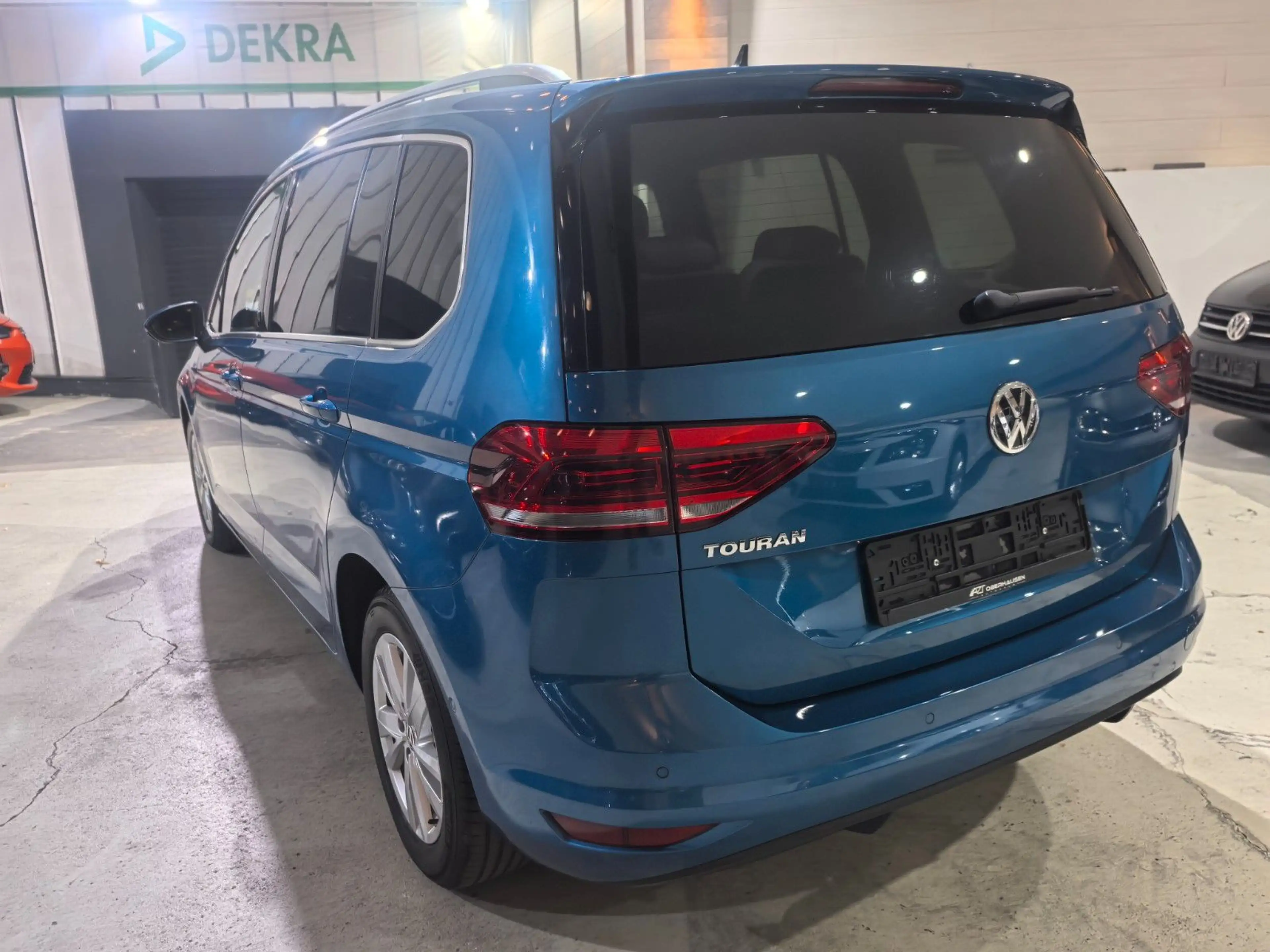 Volkswagen Touran Highline LED/Rückfahrkamera — photo 6