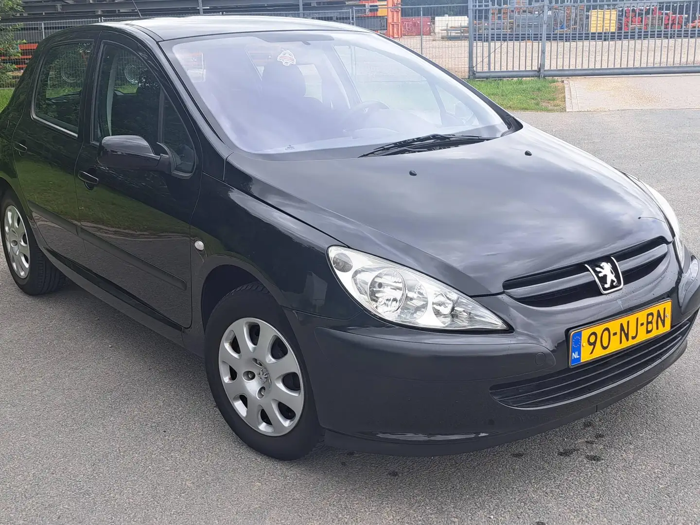 Peugeot 307 307 1.6-16V XS Schwarz - 2