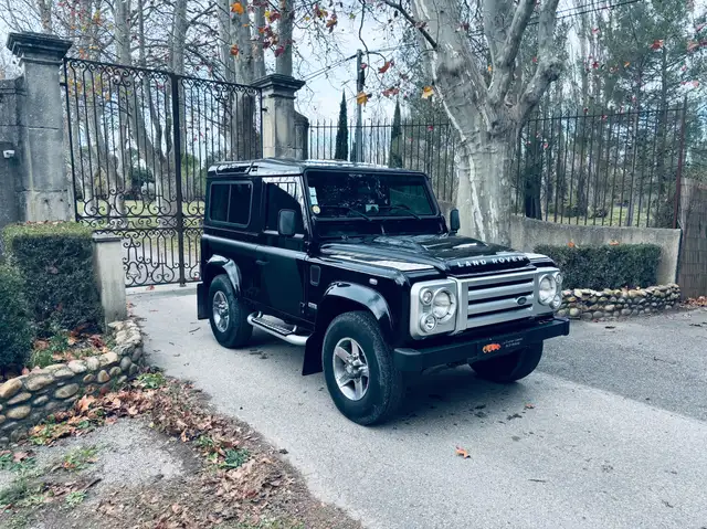 Land Rover Defender Defender 90 Station Wagon SVX