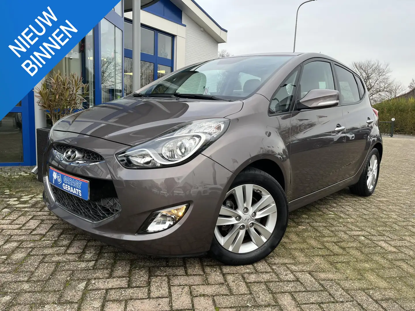 Hyundai iX20 1.6i i-Catcher | Lederen bekleding, Navigatie, Cru Bruin - 1