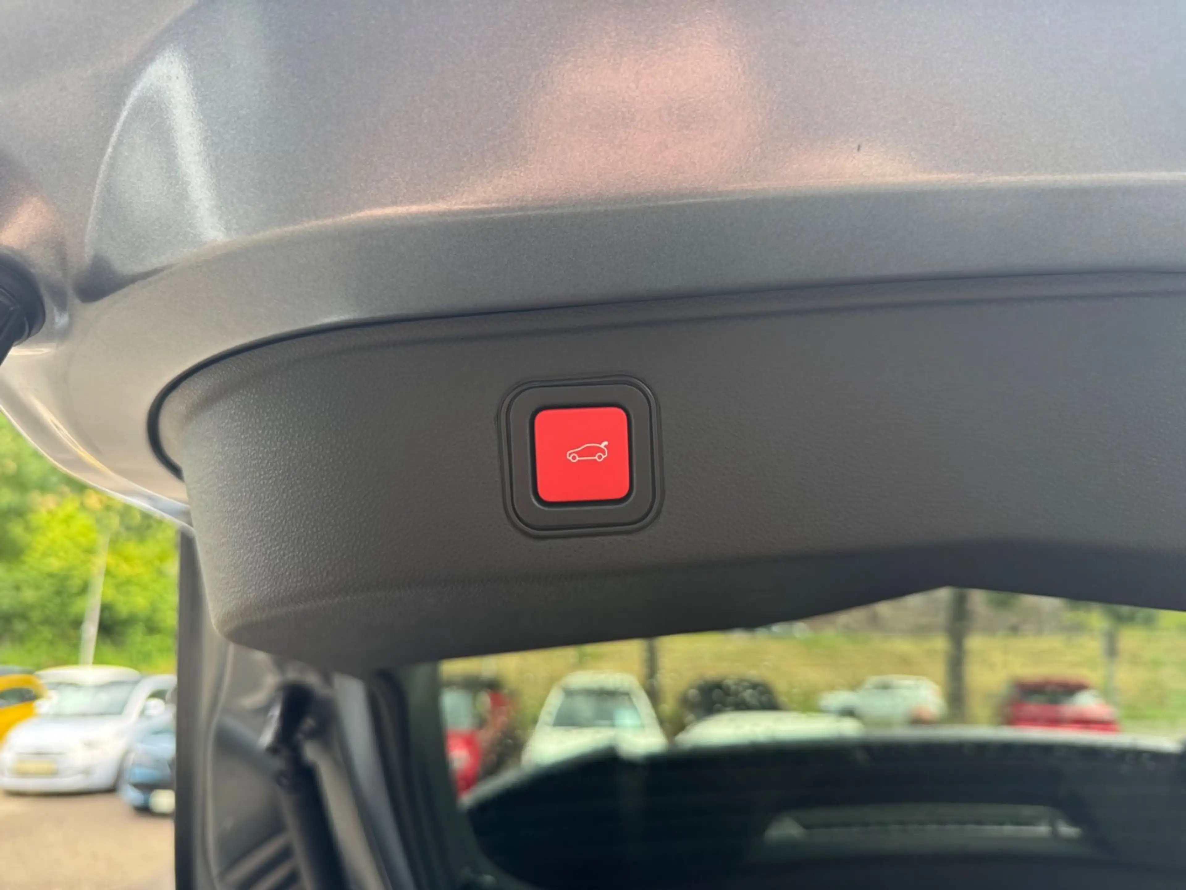 Alfa Romeo Junior Ibrida 1.2 VGT 48V-Hybrid 107 kW Ti — photo 9