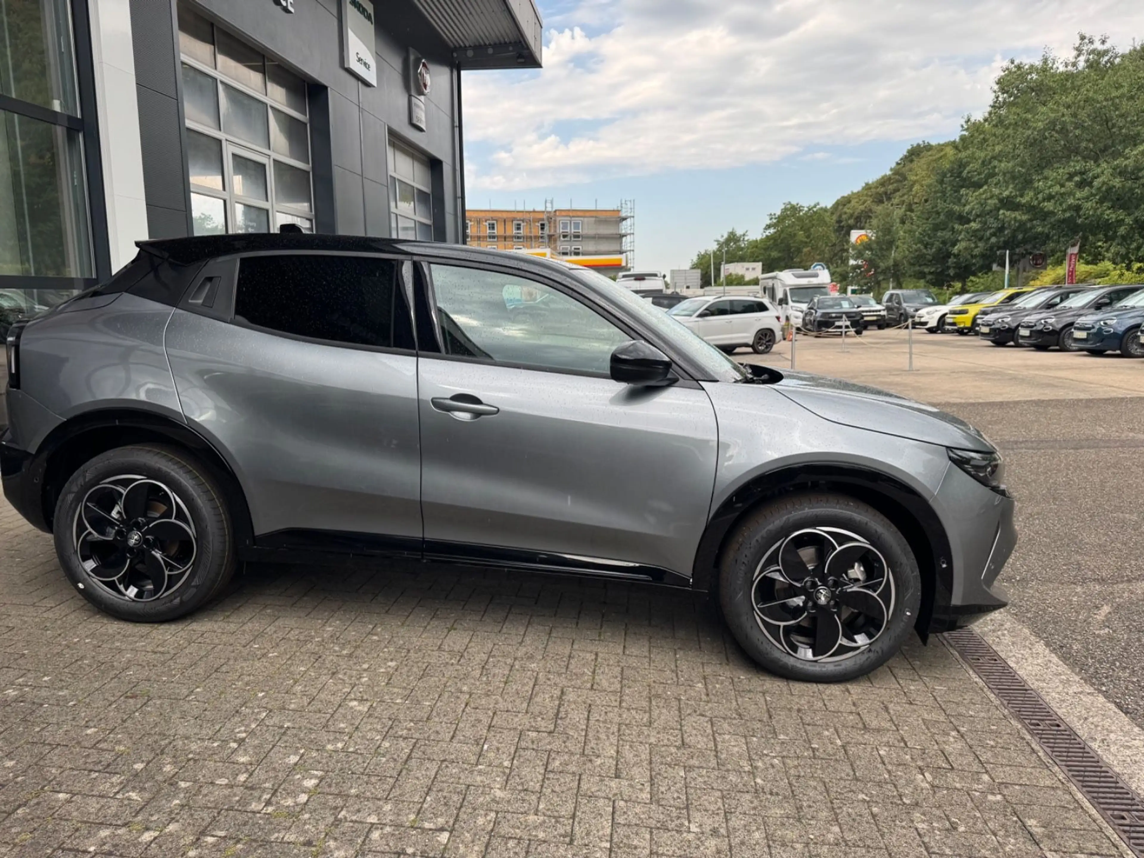 Alfa Romeo Junior Ibrida 1.2 VGT 48V-Hybrid 107 kW Ti — photo 4