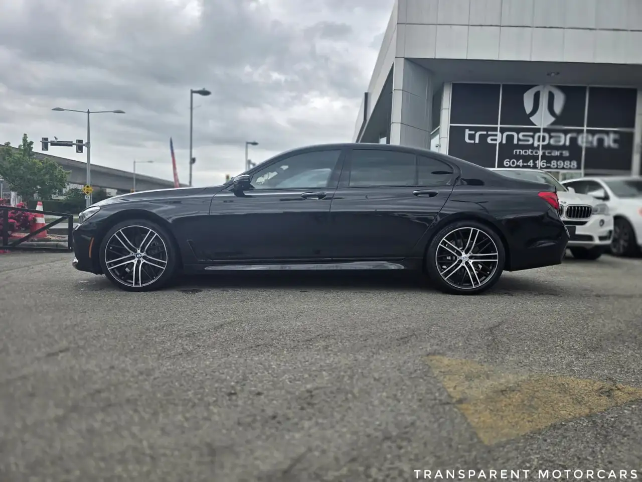 BMW 7 Series photo BMW 7 Series
