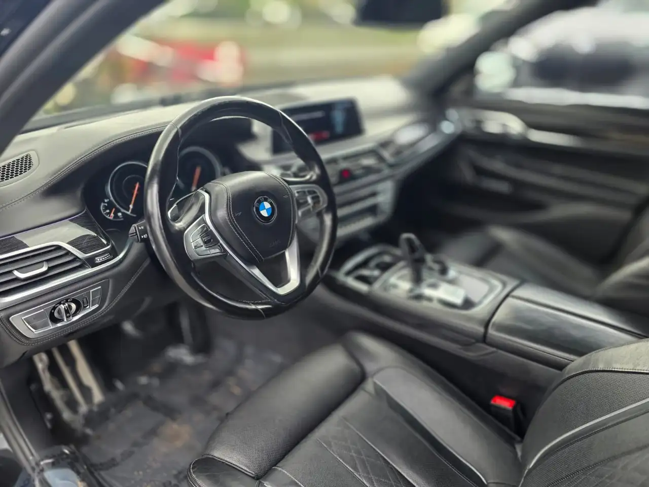 BMW 7 Series photo BMW 7 Series