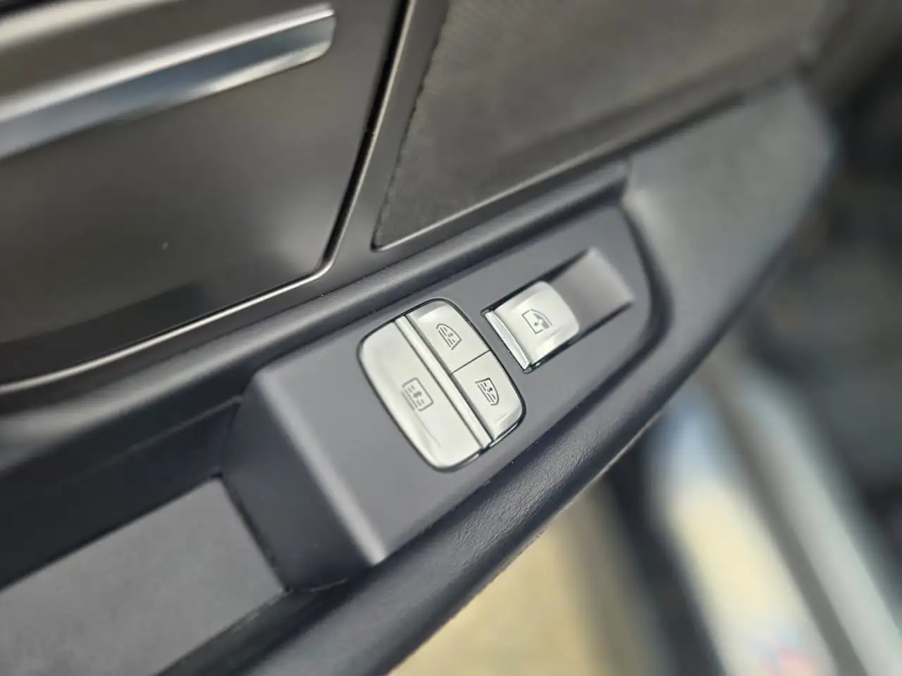 BMW 7 Series photo BMW 7 Series