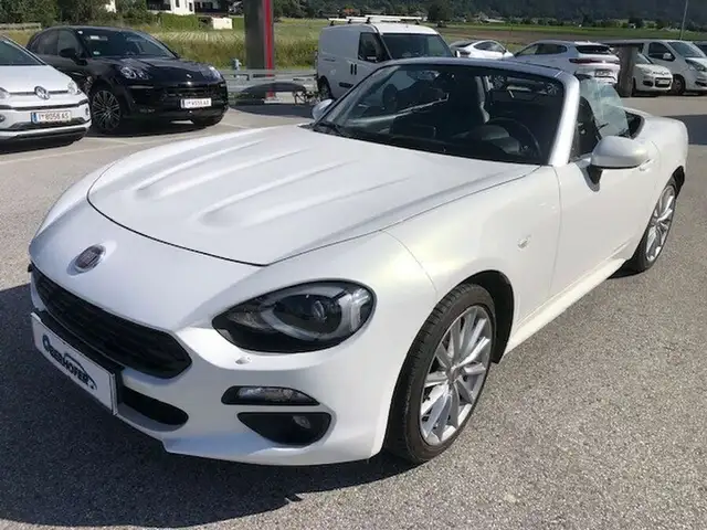 Fiat 124 Spider Lusso 1.4