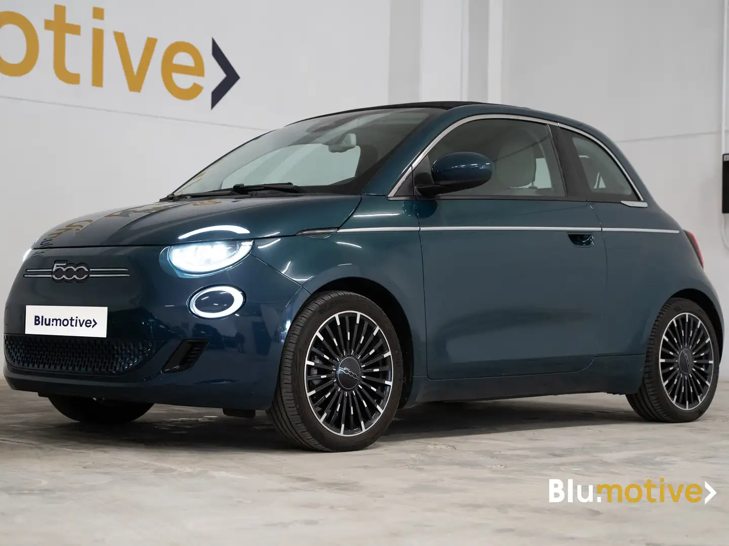 Fiat 500e 500e Cabrio 42 kWh Icon Blu/Azzurro - 2