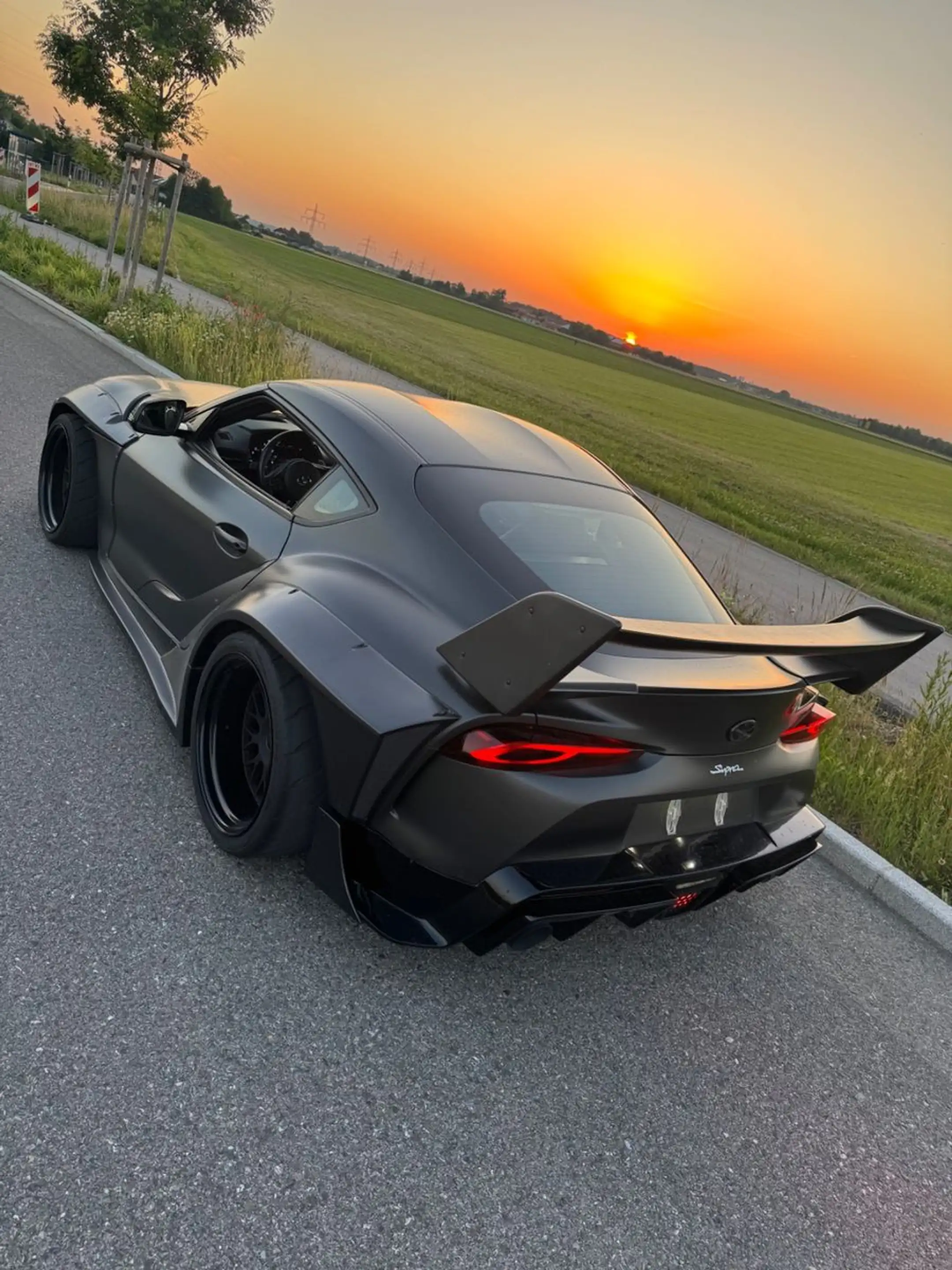 Toyota Supra 3.0 Turbo LIBERTY WALK UMBAU — photo 12