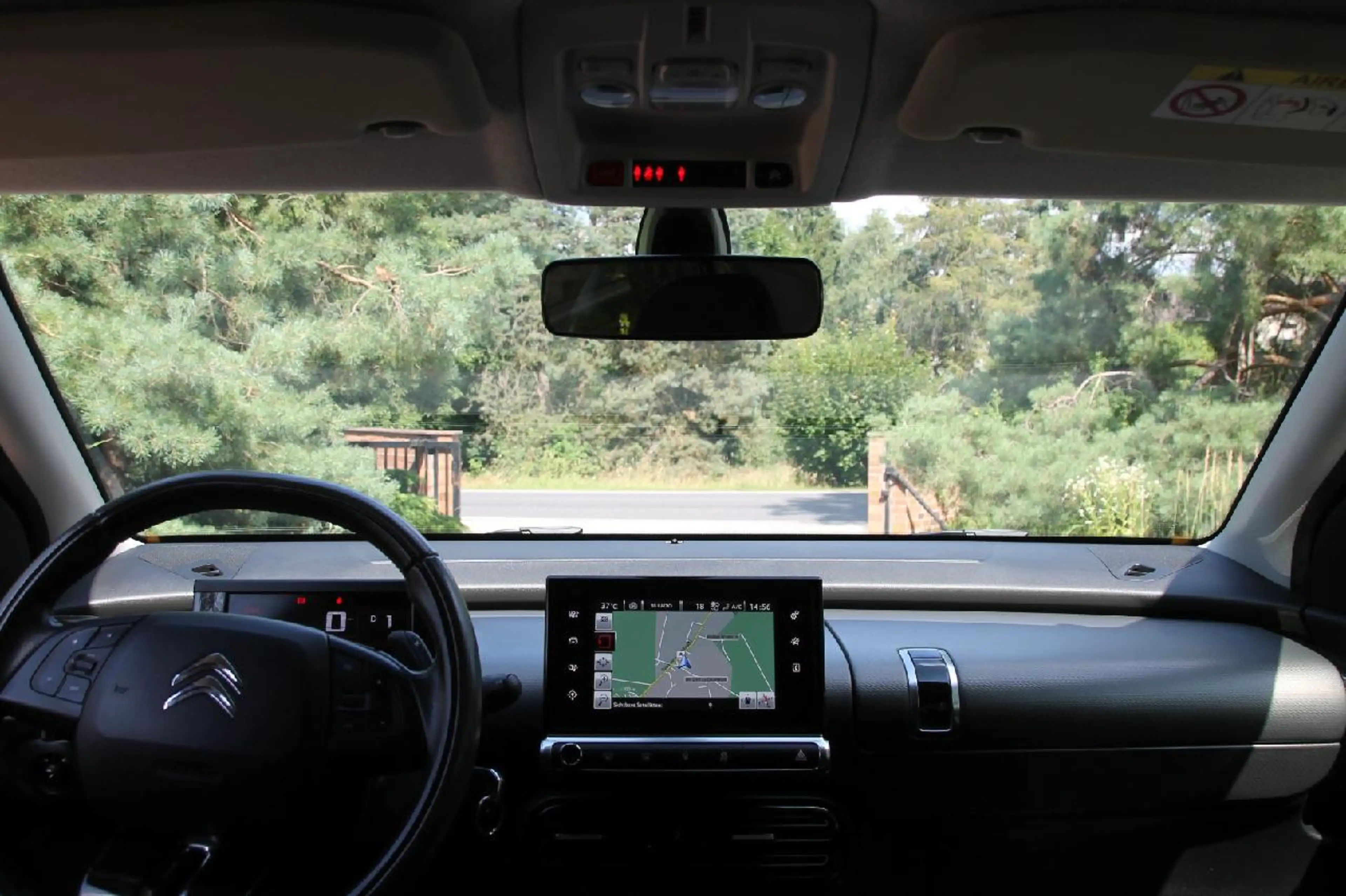 Citroen C4 Cactus Shine Automatik — photo 13