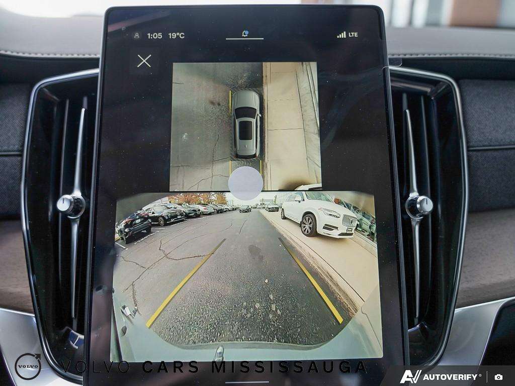 2026 Volvo XC90 B6 AWD Plus Bright Theme 7-Seater thumb 27