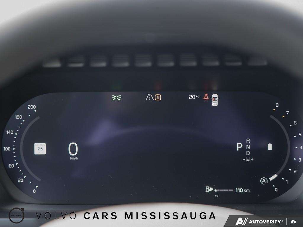2026 Volvo XC90 B6 AWD Plus Bright Theme 7-Seater thumb 15