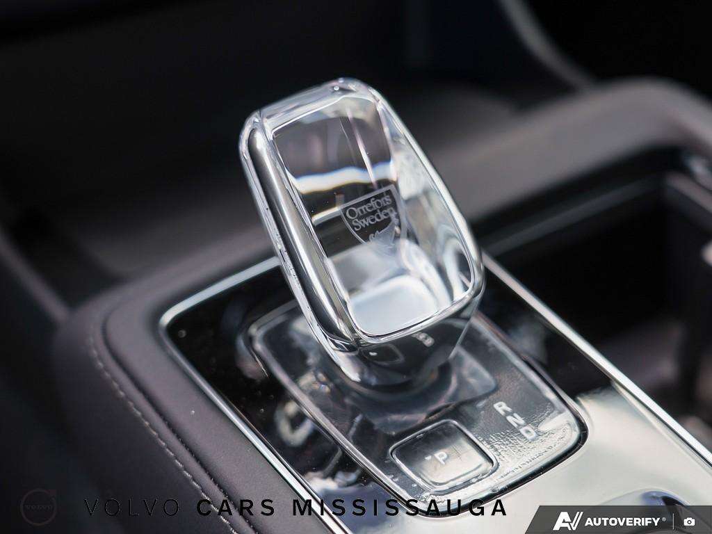 2026 Volvo XC90 B6 AWD Plus Bright Theme 7-Seater thumb 19